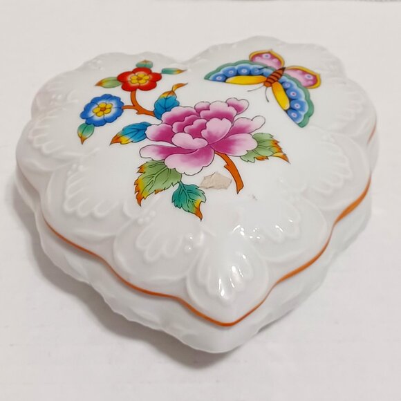 Vintage Estee Lauder Ceramic Heart with Flowers and Butterfly - Picture 2 of 6